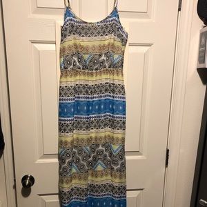 Maxi dress size medium